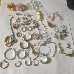 Bundle single earrings